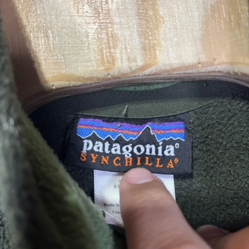 Patagonia Vest Mens Large Green Fleece Synchilla Full Zip Pockets Hiking Warm